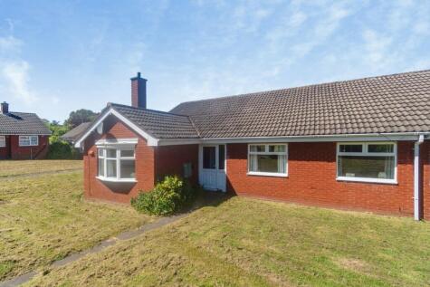 Weston Drive, Cheslyn Hay, Walsall, WS6