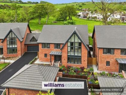 Llys Gronant, Gronant Road, LL19