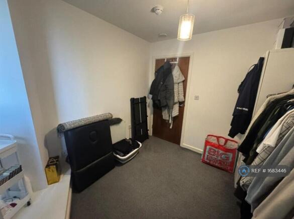 2 bed Flat to rent Image 10