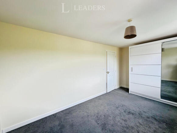 Second Bedroom (2)