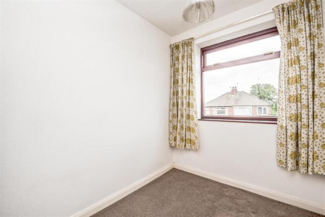 3 bed Semi-Detached for sale Image 12