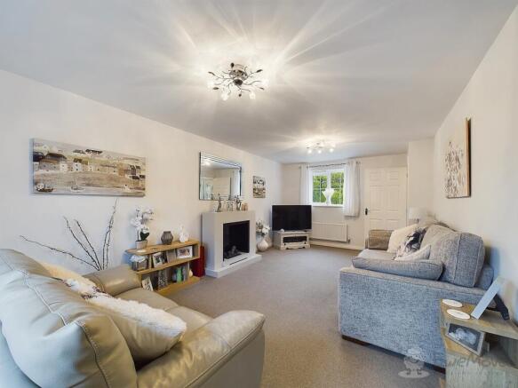 EweMove - Sycamore Drive - Lounge