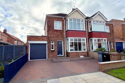 Marina Drive, West Monkseaton, NE25