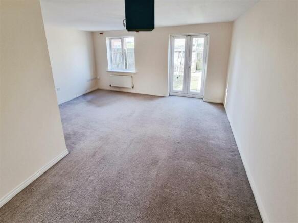 Living Room Jubilee Gardens Best Letting Estate Ag