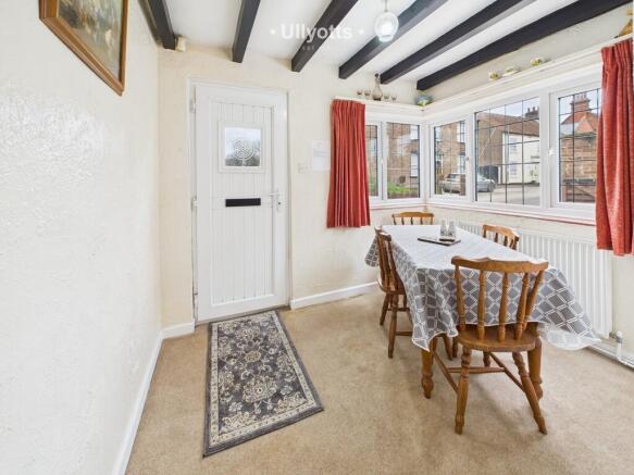 Entrance Hall / D...