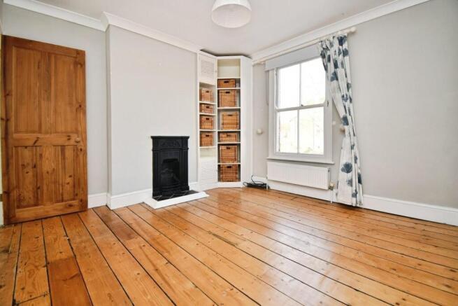 2 bed Terraced for sale Image 5
