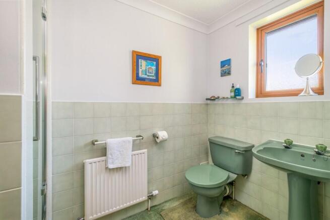 1440px1 Oaklands-...