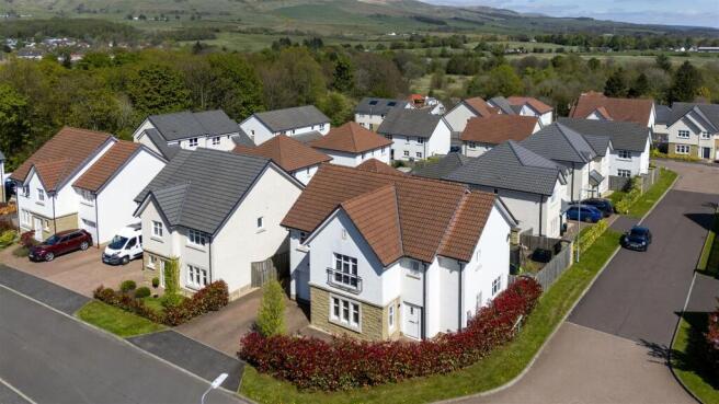 10_COURTMALAW_AVE_MILTON_OF_CAMPSIE_010.JPG
