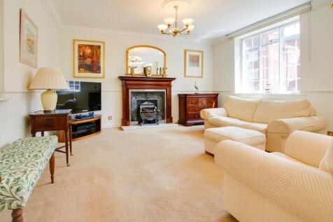 Stoneygate Court, Leicester, LE2
