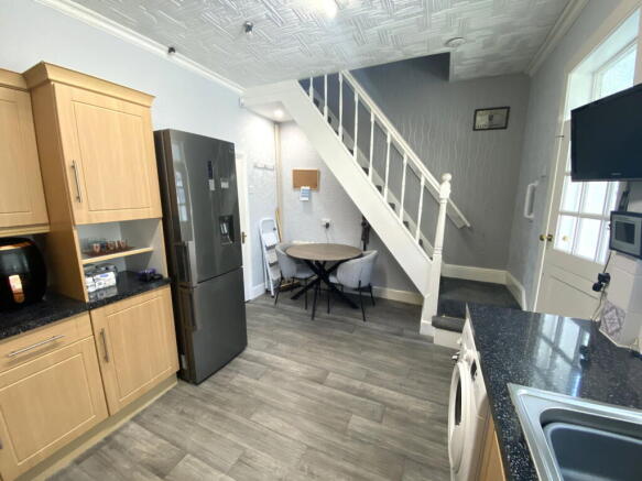 2 bed Terraced for sale Image 9