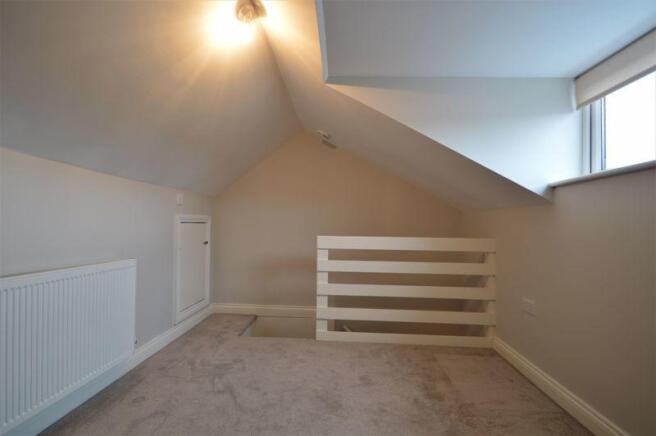 LOFT ROOM