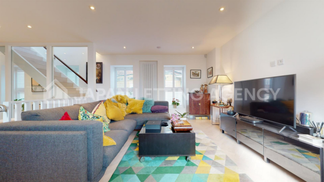 Living Room1-3_Watermarked.png