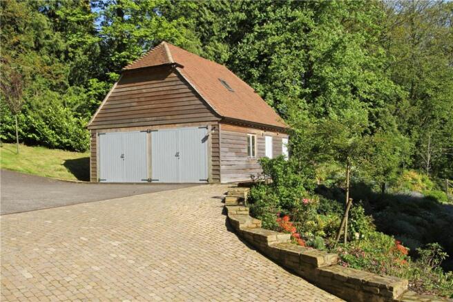 Detached Garaging