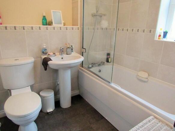 BATHROMM FF 