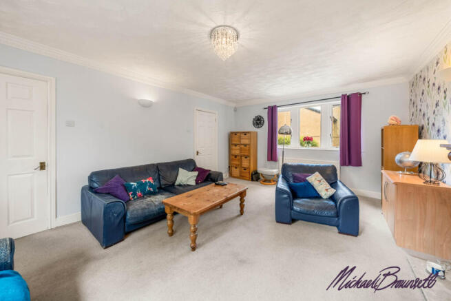 4 bed Detached for sale Image 5
