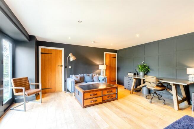 4 bed Barn Conversion for sale Image 6