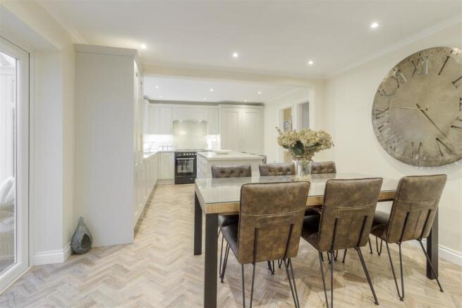 Kitchen/Dining Room