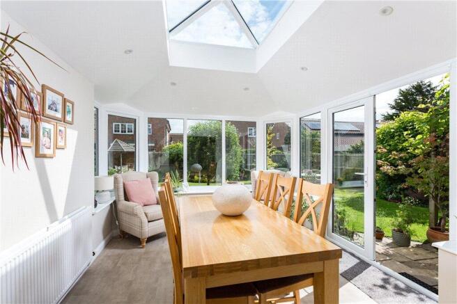 4 bed Link Detached House for sale Image 7