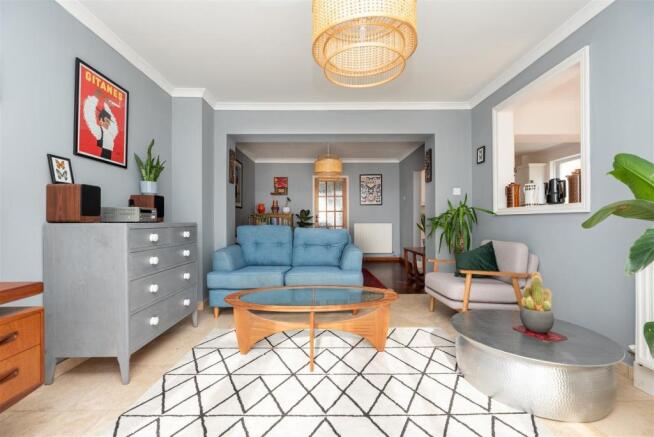 Living/dining room