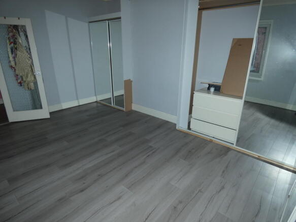 Photo 33
