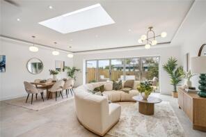 Landrecies, Oxford Road, Gerrards Cross SL9 7AT