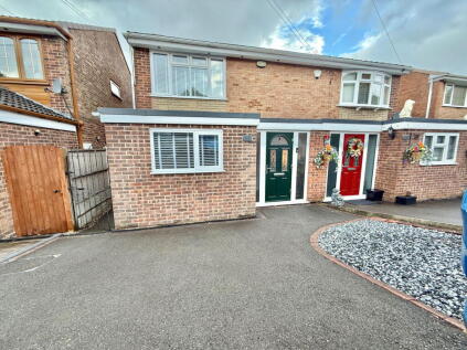 Cypress Avenue, Lower Gornal, DY3 2JF