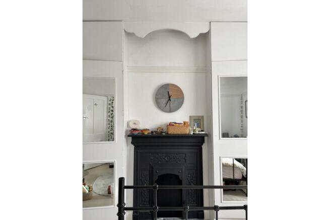 3 bed Semi-Detached for sale Image 11