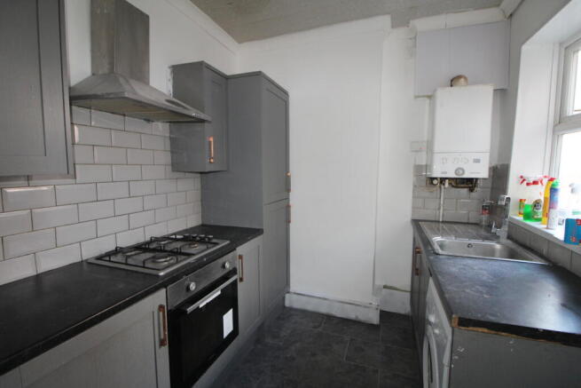 3 bed Terraced for sale Image 11