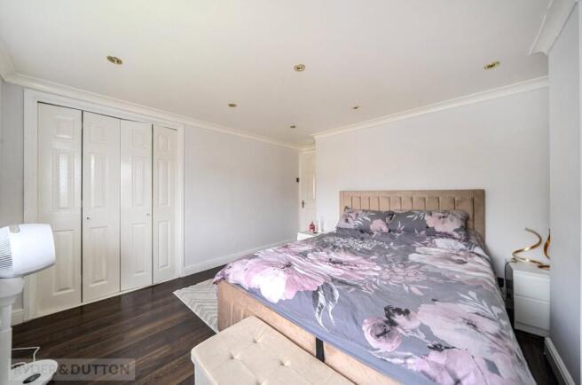 2 bed Semi-Detached for sale Image 9