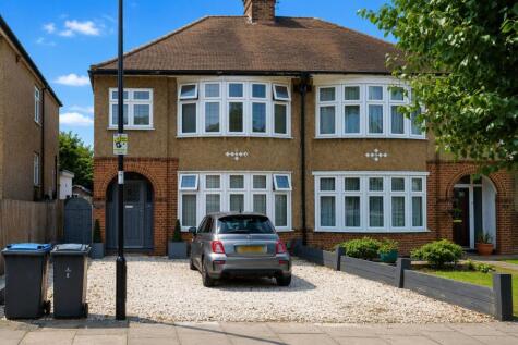 Ladysmith Road, Enfield, EN1