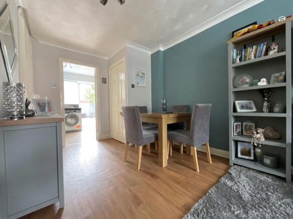 2 bed Semi-Detached for sale Image 4