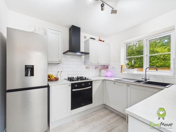 EweMove Estate Agents Basingstoke - York Close - K