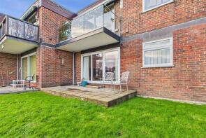 10, Mill Close, Chichester PO19 3JW