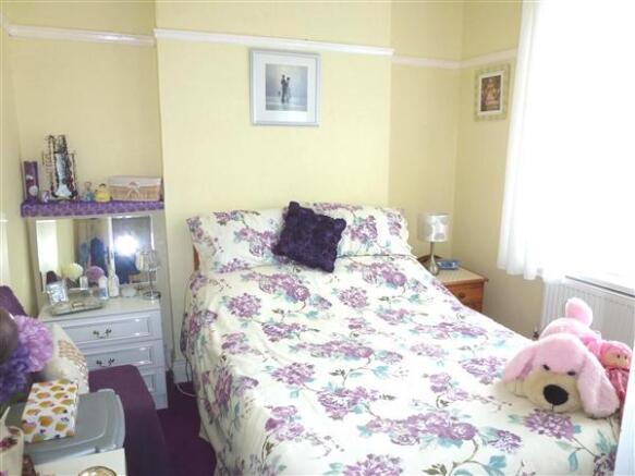 FRONT BEDROOM 1