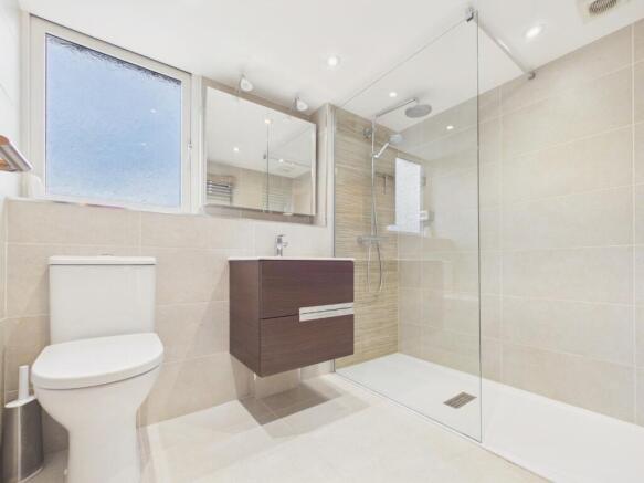 3 bed Detached for sale Image 12