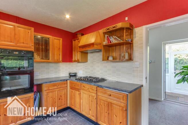 KITCHEN: