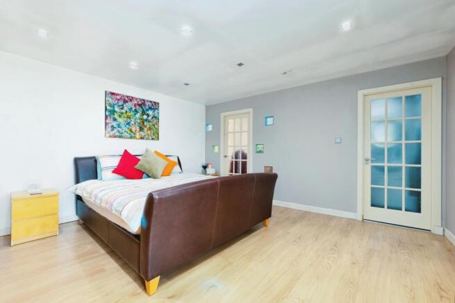 Bedroom 1 (1)