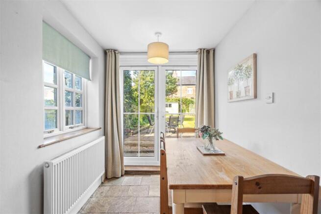 2 bed Terraced for sale Image 8
