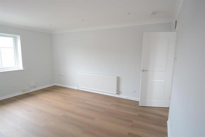 Lounge i.JPG