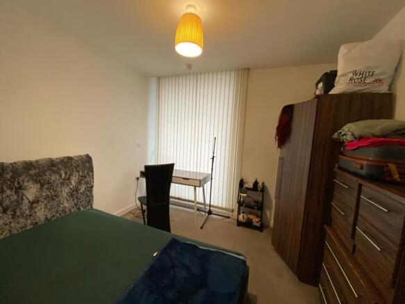 2 bed Flat for sale Image 8