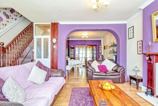 Lounge/Dining Room
