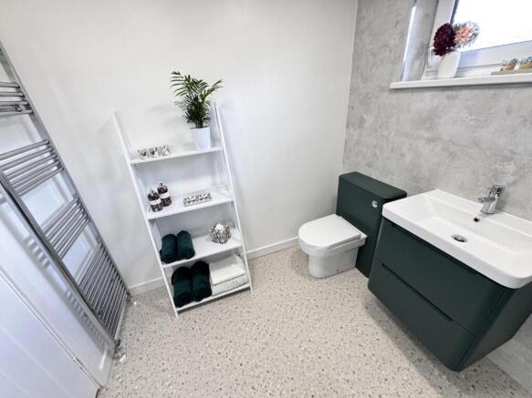 SHOWER ROOM