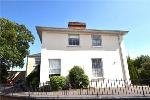 Flat 4, Mount House, The Mount, Taunton TA1 3RX