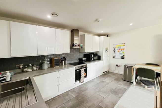 Open Kitchen/Living/