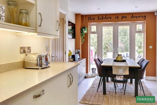 Kitchen/Dining Room