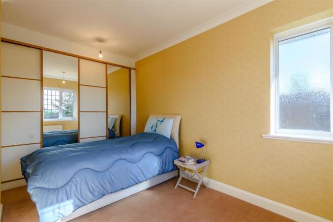 8439245-interior12.jpg