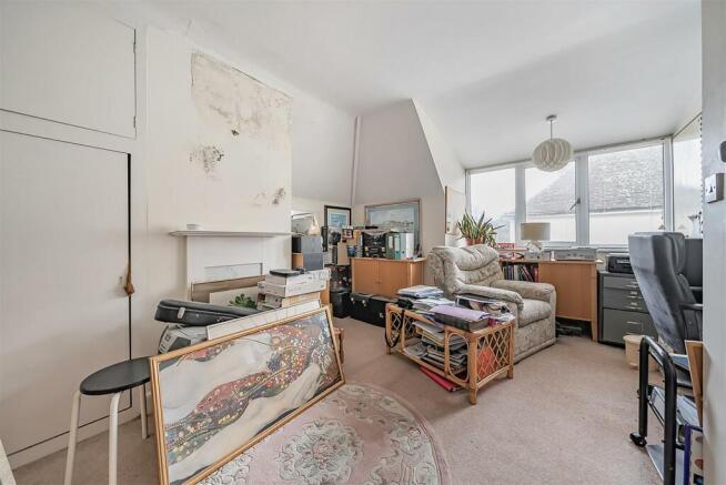 For Sale by Aspire Residential - Offington Lane