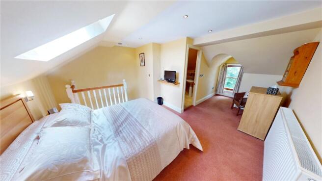 3 bed Terraced for sale Image 12