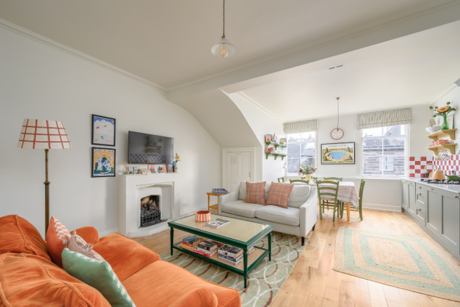 Living Room / Kitchen