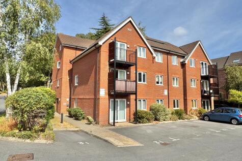 Langtry Court, Providence Hill, Bursledon,